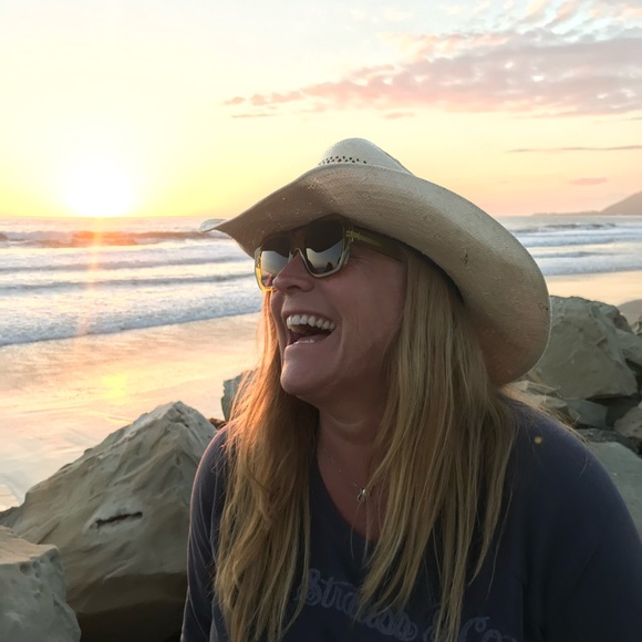 Meet your Posher, Christine - Picture 11 of 13